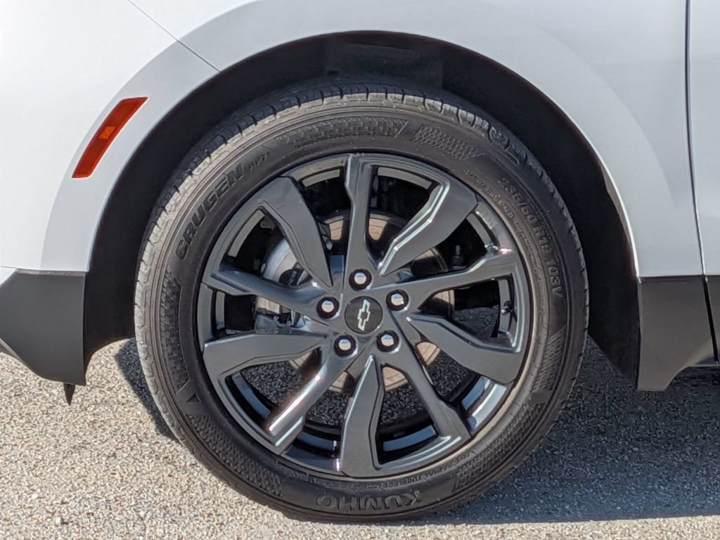 Used 2023 Chevrolet Equinox RS AWD/4WD image 12