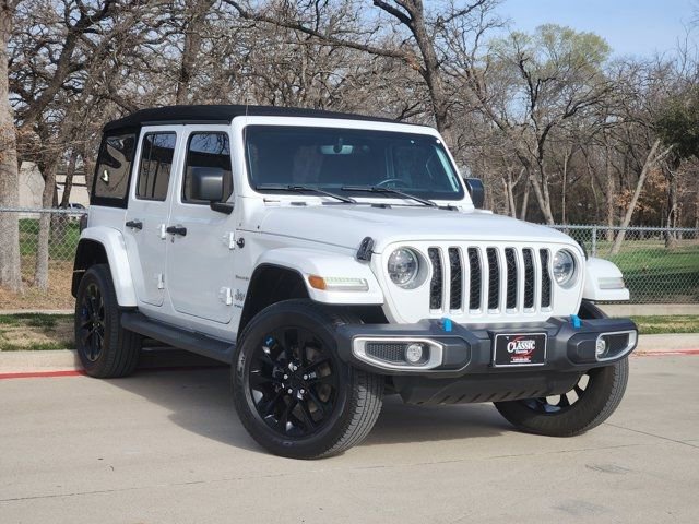 Used 2023 Jeep Wrangler Unlimited Sahara w/ Cold Weather Group video 2
