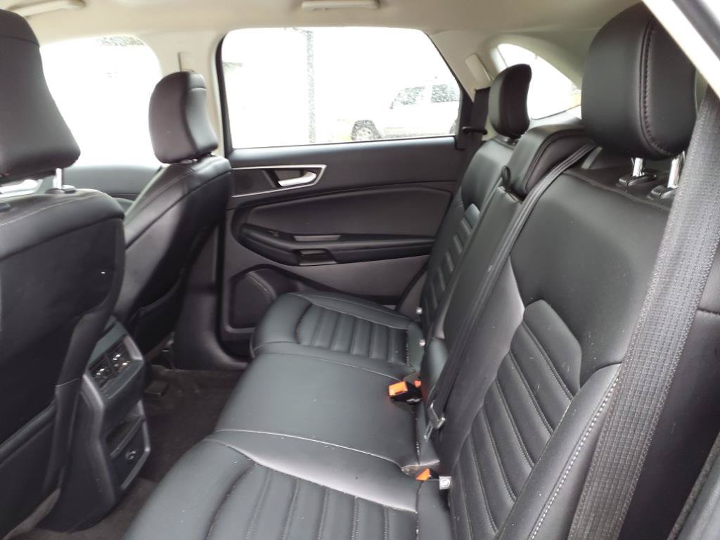 Used 2022 Ford Edge SEL AWD/4WD image 9