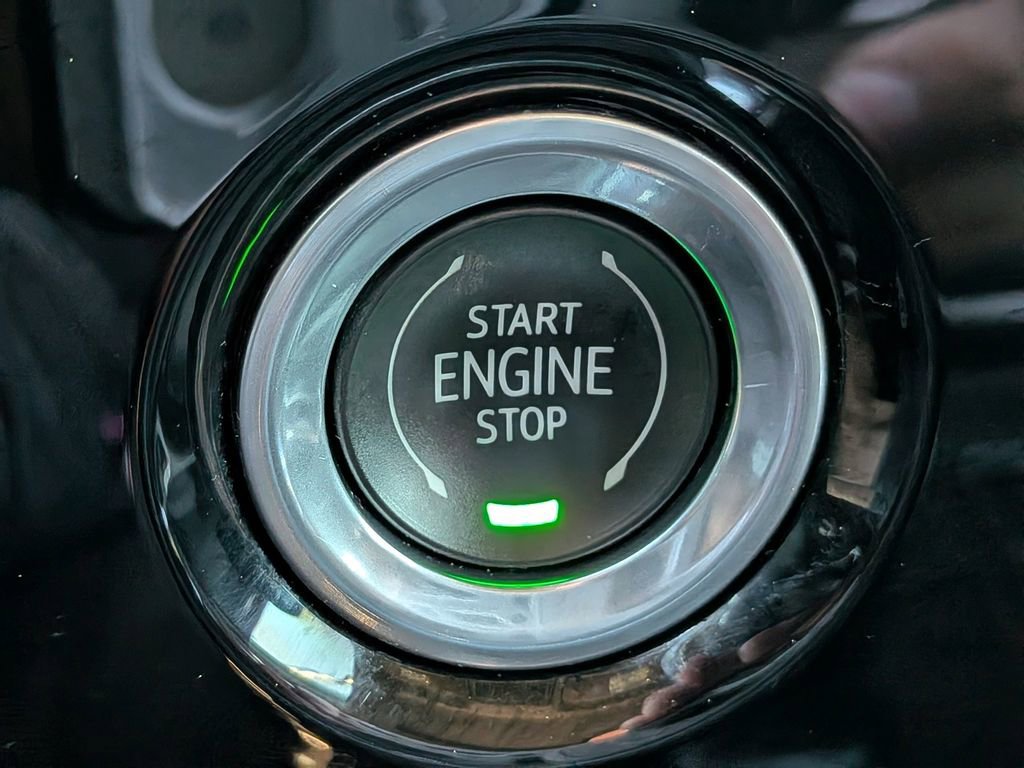 Used 2023 Chevrolet Silverado 1500 LT image 30