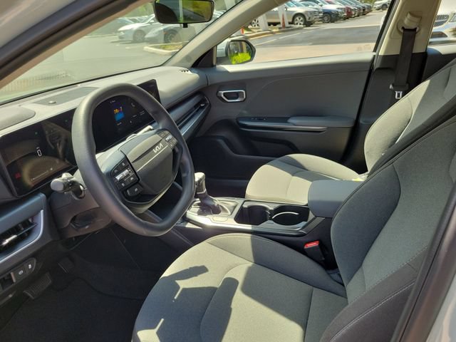 Used 2025 Kia K4 FWD image 14