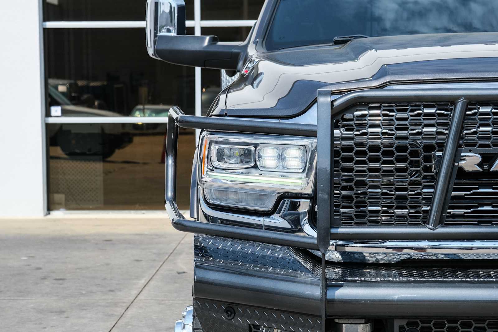 Used 2020 RAM 3500 Limited AWD/4WD image 5