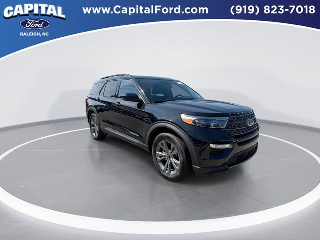 Certified 2022 Ford Explorer XLT w/ Equipment Group 202A image 2