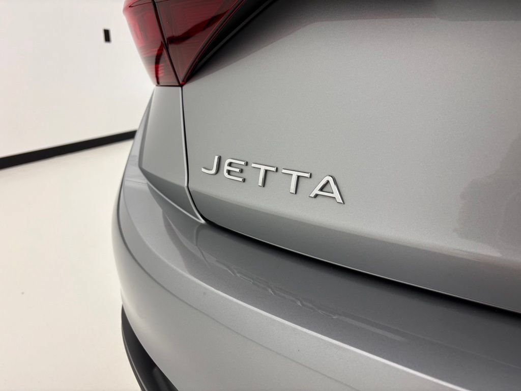 Used 2024 Volkswagen Jetta SE FWD image 23