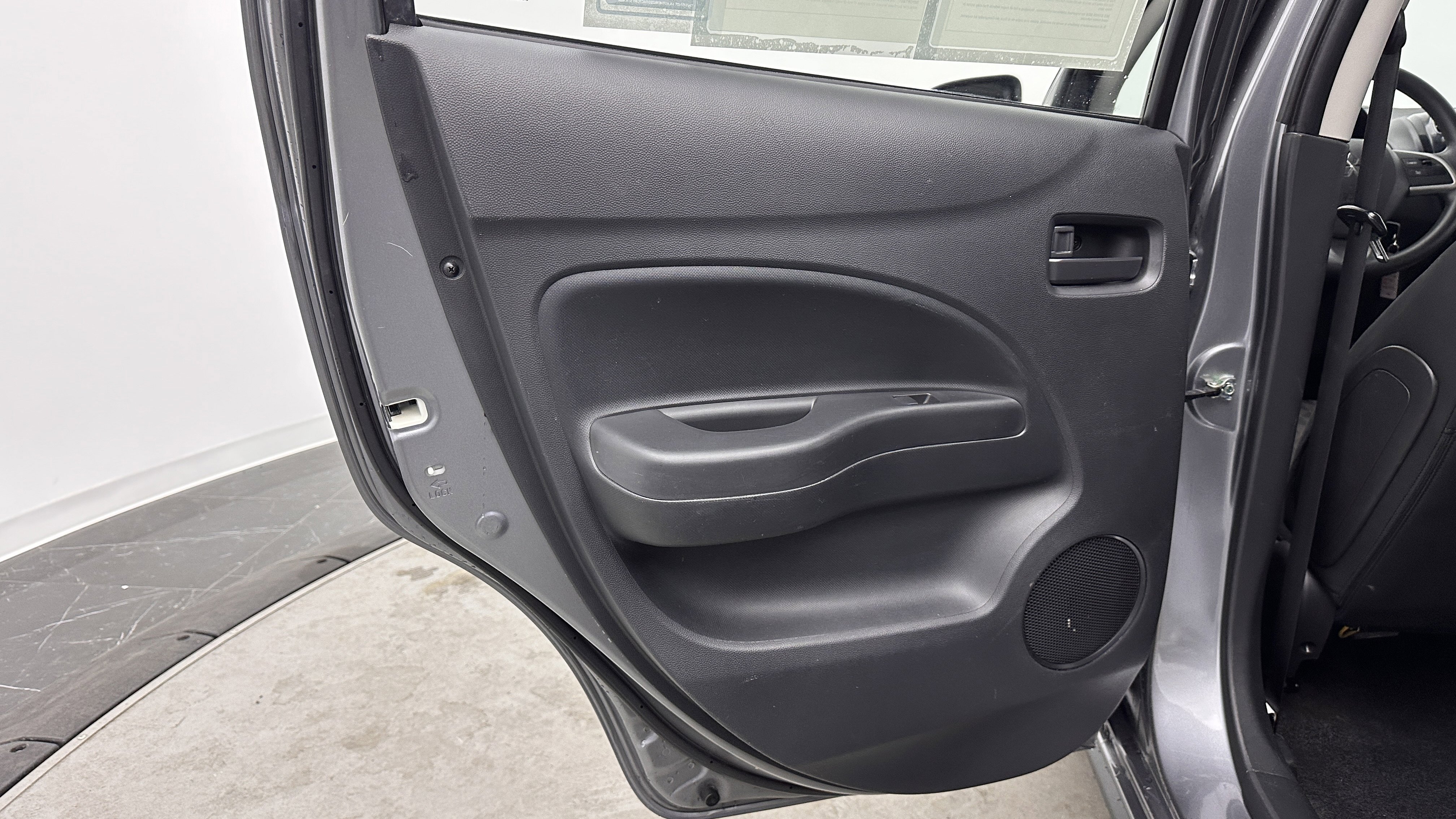 Used 2023 Mitsubishi Mirage ES image 22