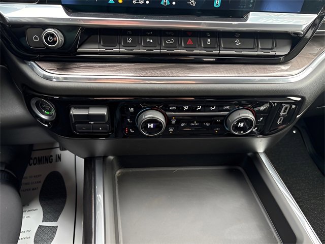 Used 2024 Chevrolet Silverado 2500 LTZ w/ LTZ Plus Package image 15