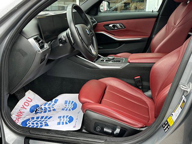 Certified 2023 BMW 330i xDrive 330i xDrive Sedan w/ Premium Package image 14