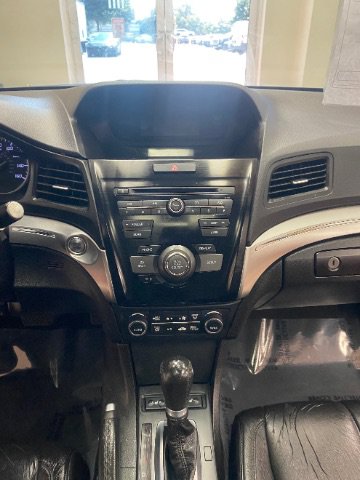 Used 2020 Acura ILX FWD image 19