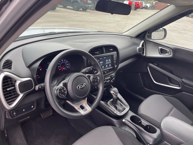 Used 2020 Kia Soul LX FWD image 23