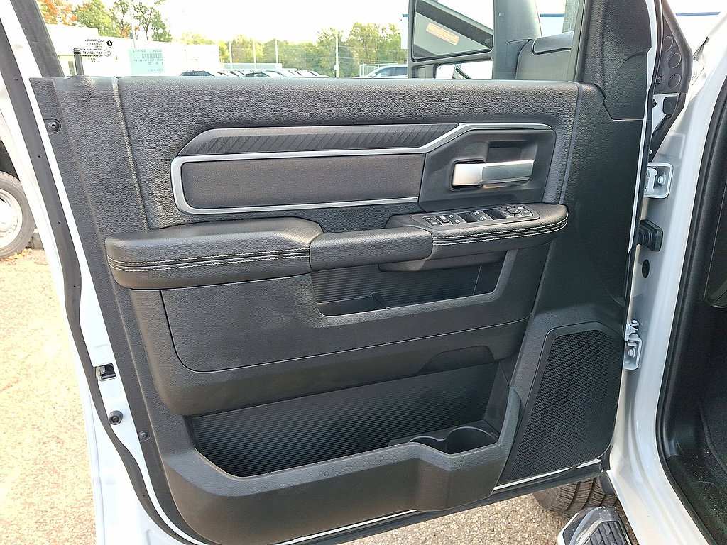 Used 2026 RAM 2500 Big Horn AWD/4WD image 16