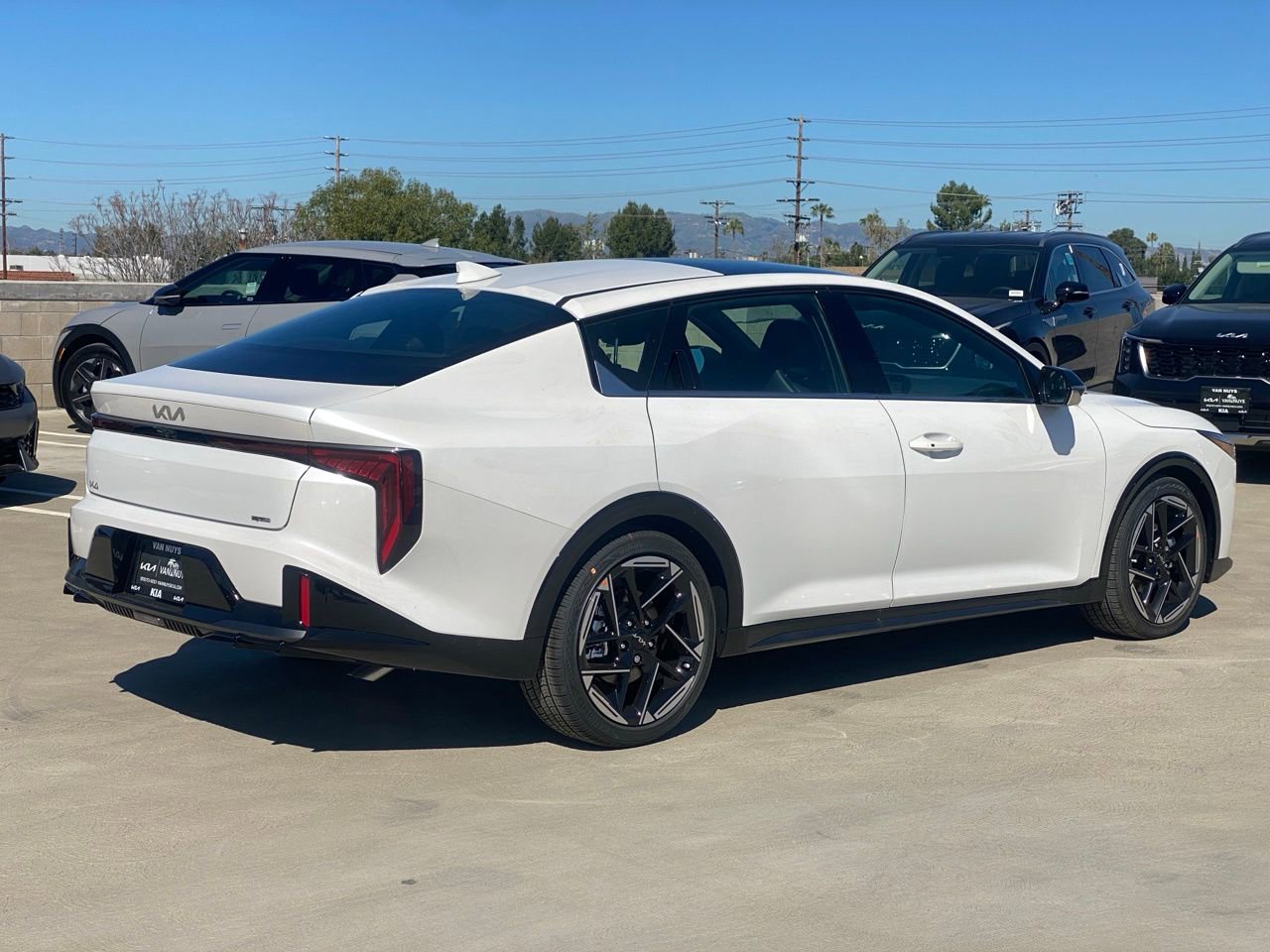 New 2025 Kia K4 GT-Line image 3