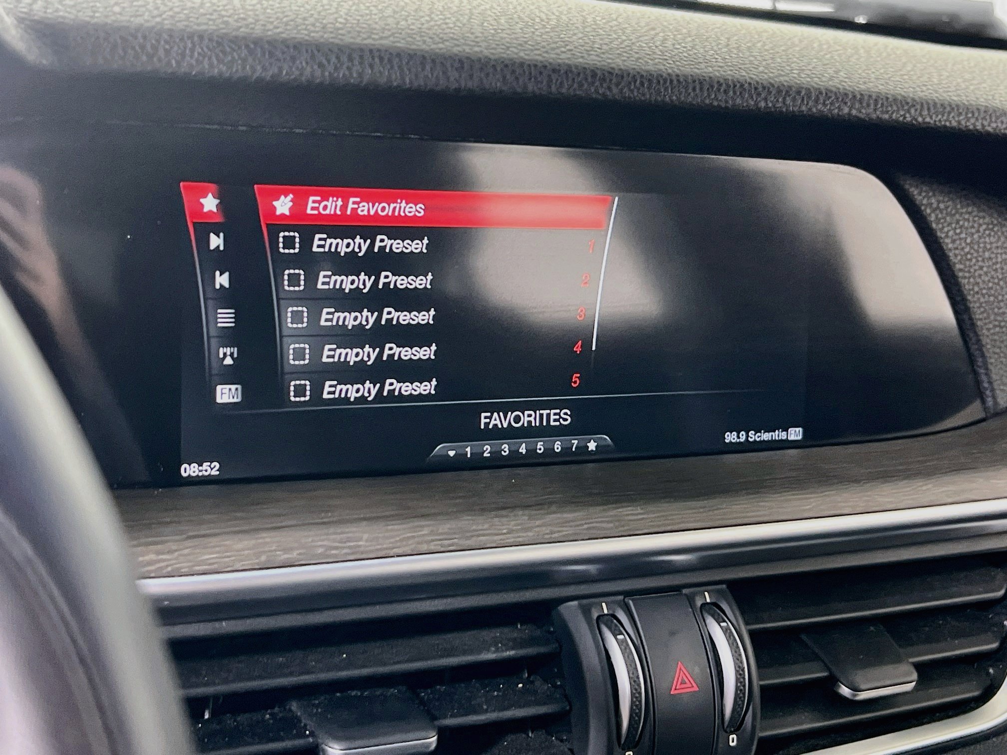 Used 2018 Alfa Romeo Stelvio Ti Sport AWD/4WD image 14
