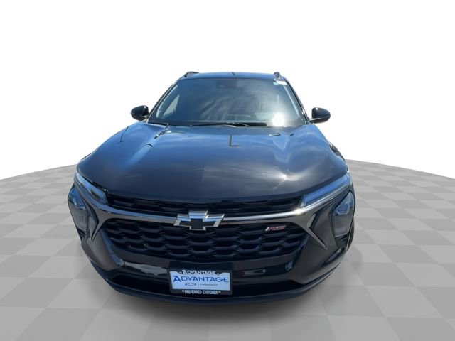 Used 2024 Chevrolet Trax RS w/ Sunroof Package FWD image 3