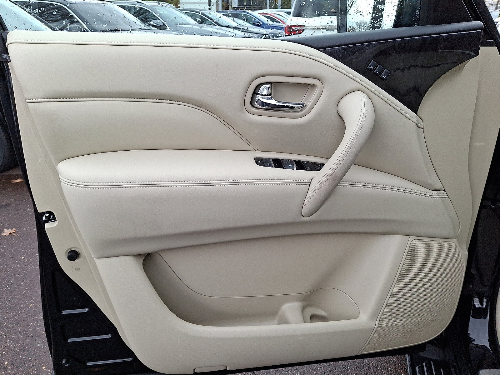 Certified 2024 INFINITI QX80 Luxe w/ Cargo Package image 13