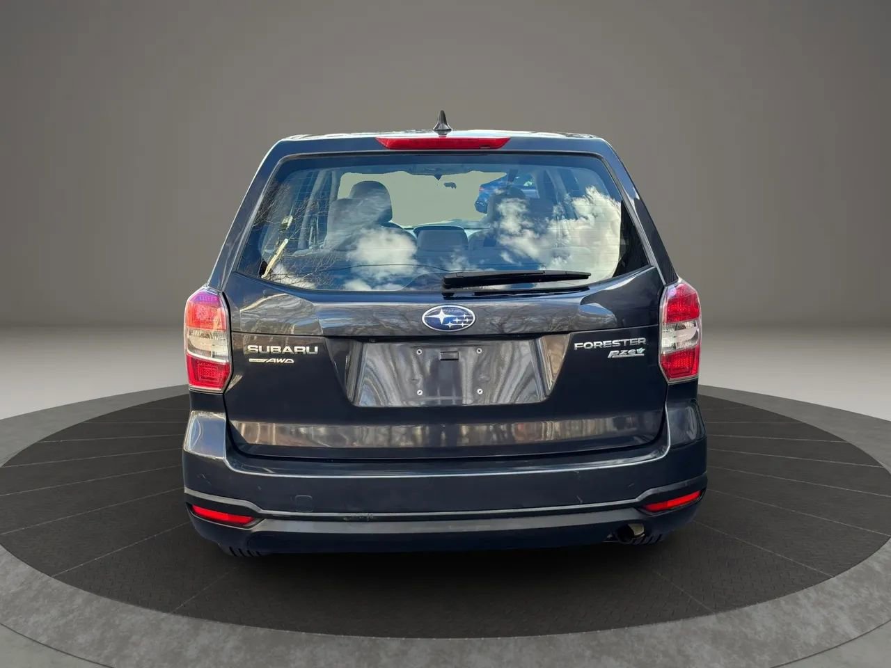 Used 2016 Subaru Forester 2.5i image 6