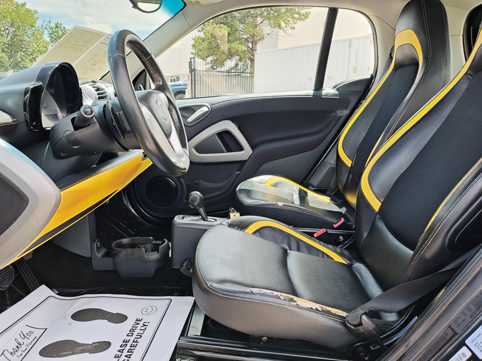 Used 2013 smart fortwo passion RWD image 12