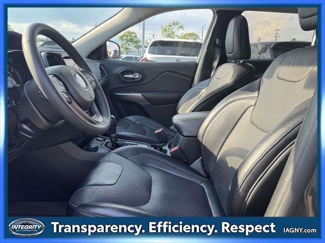 Used 2022 Jeep Cherokee Limited w/ Mopar Interior Package AWD/4WD image 14