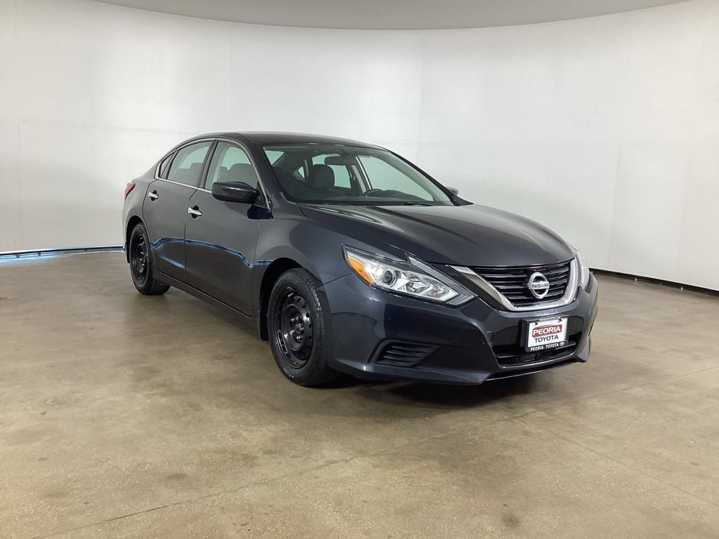 Used 2017 Nissan Altima 2.5 S w/ Power Driver Seat Package FWD image 4
