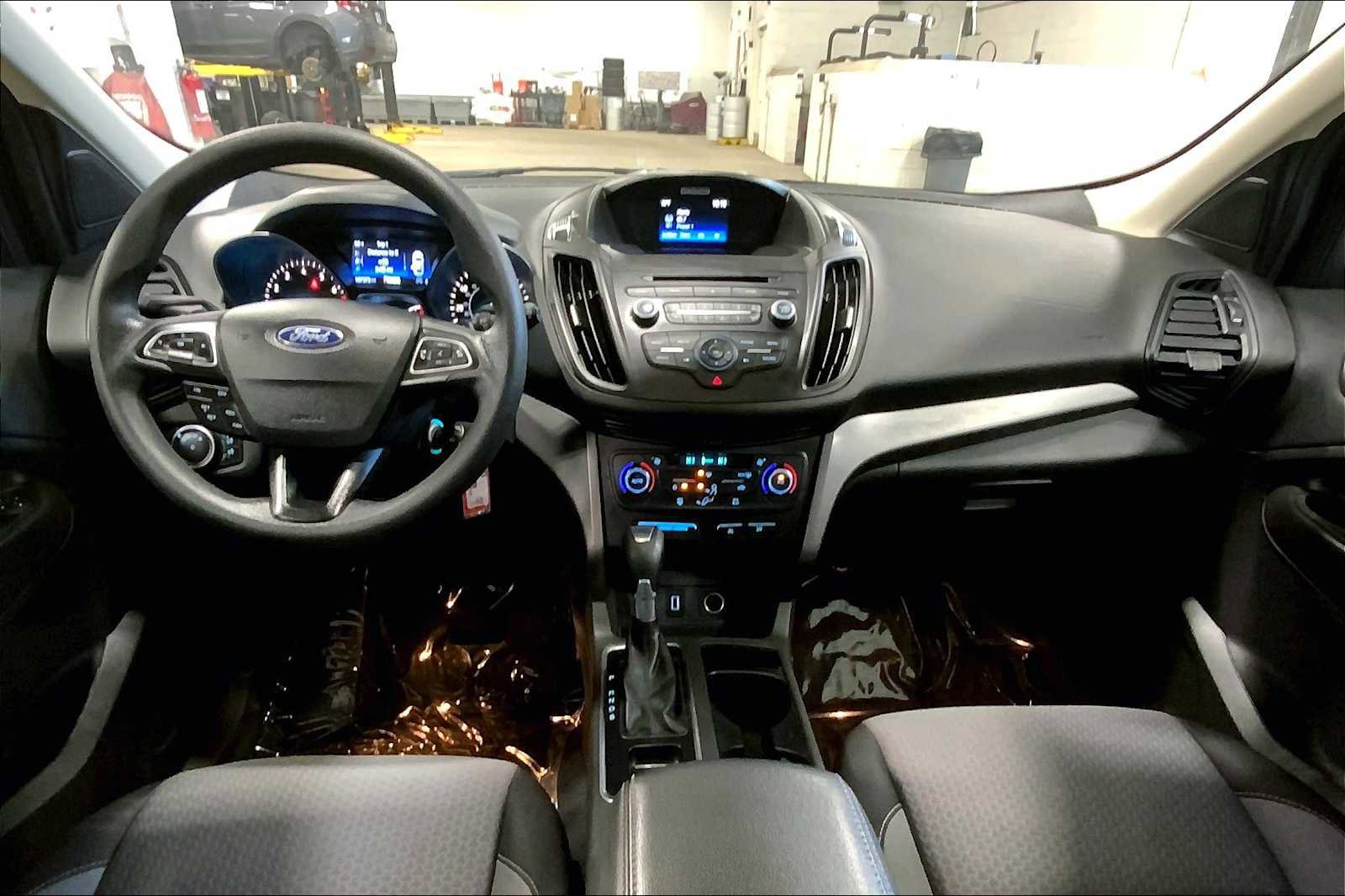 Used 2017 Ford Escape SE image 15