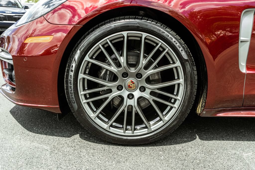 Used 2023 Porsche Panamera 4 Platinum Edition w/ Sportdesign Package AWD/4WD image 36