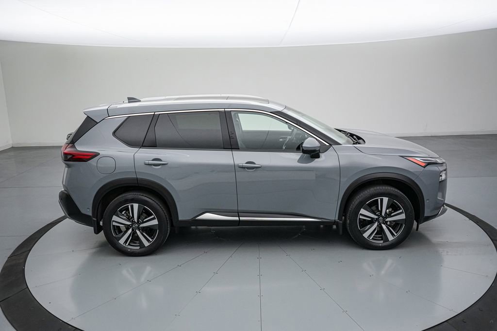 Used 2023 Nissan Rogue Platinum w/ Platinum Premium Package AWD/4WD image 3