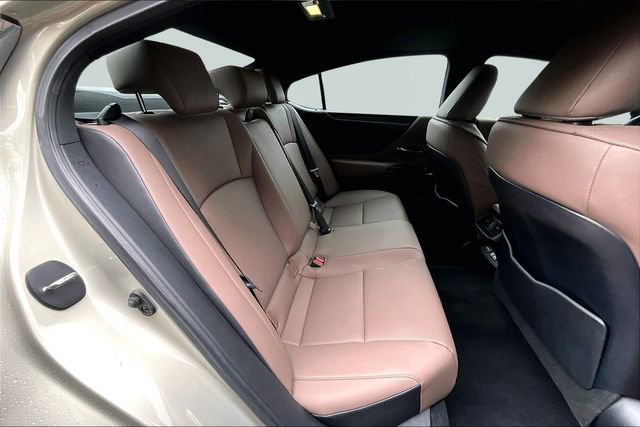 Used 2024 Lexus ES 350 w/ Premium Package image 17
