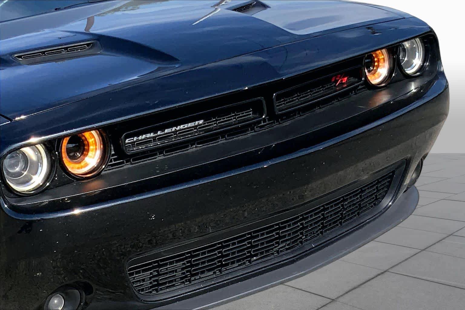 Used 2015 Dodge Challenger R/T w/ Quick Order Package 28D R/T RWD image 22