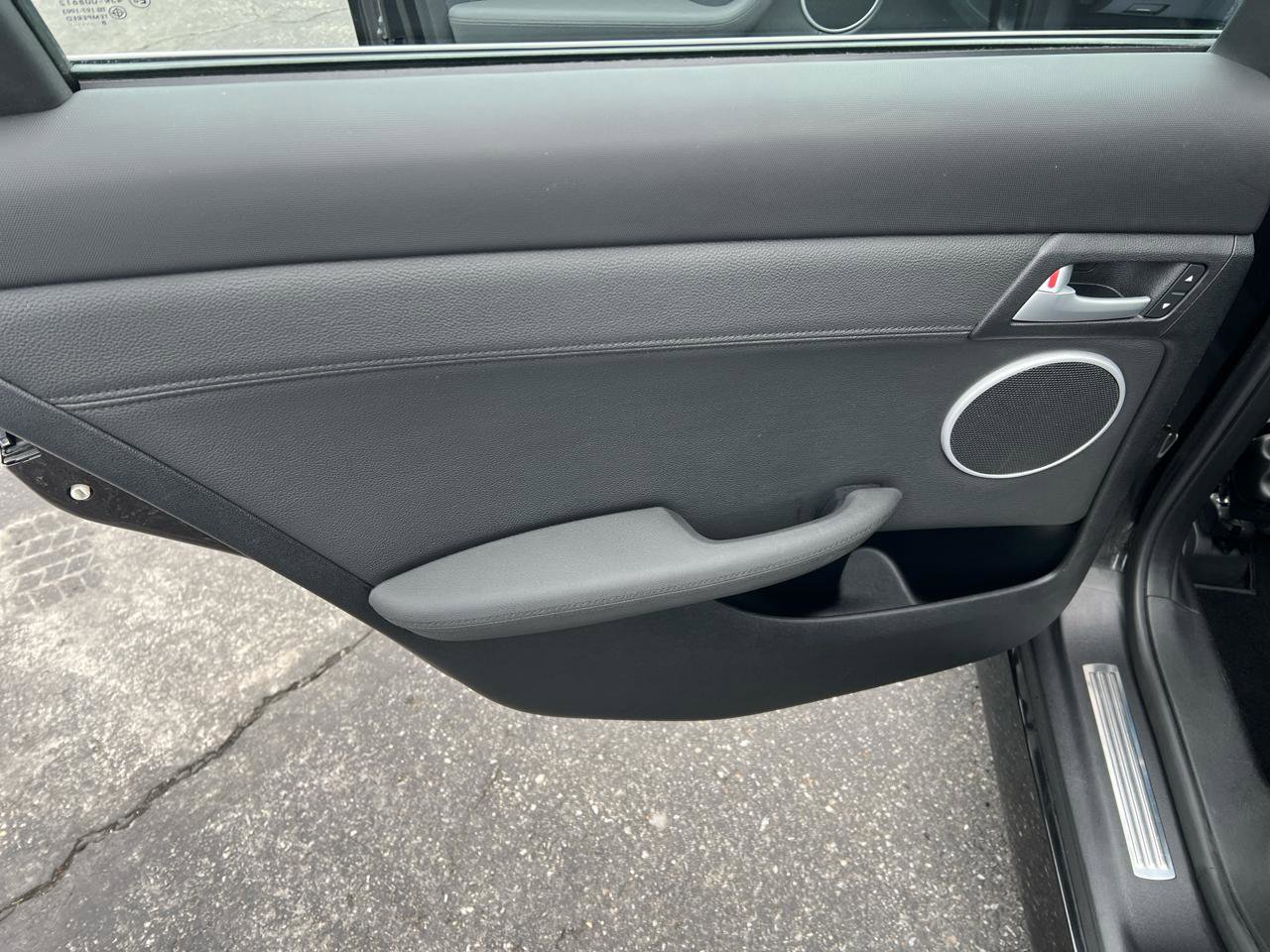 Used 2009 Pontiac G8 4dr Sdn w/ Premium Package image 19