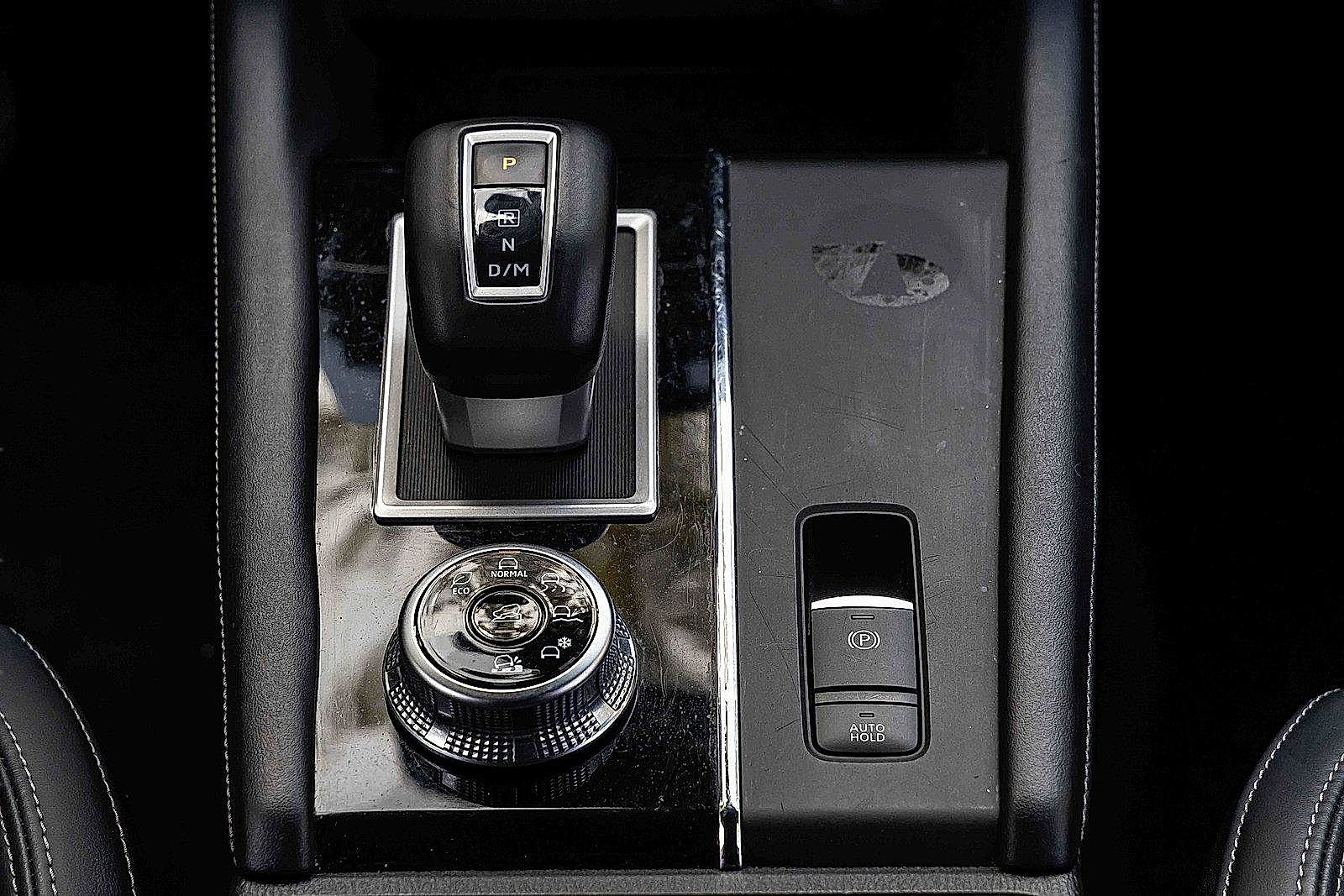 Used 2024 Mitsubishi Outlander AWD image 15