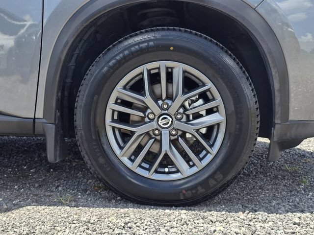 Used 2021 Nissan Rogue S FWD image 12