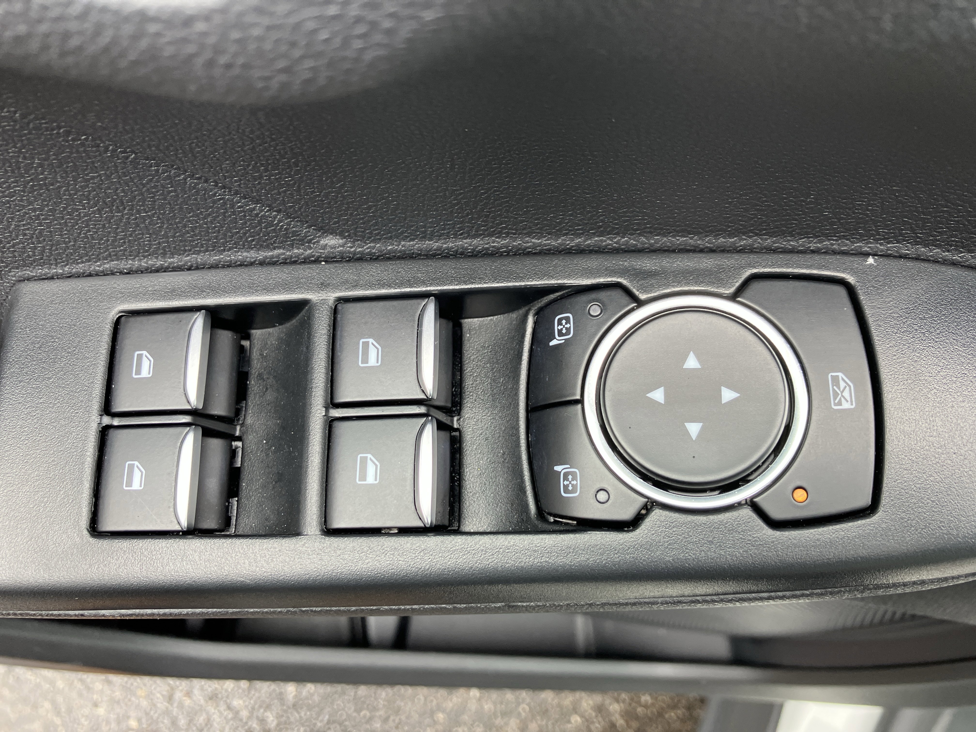 Used 2023 Ford Escape Platinum image 20