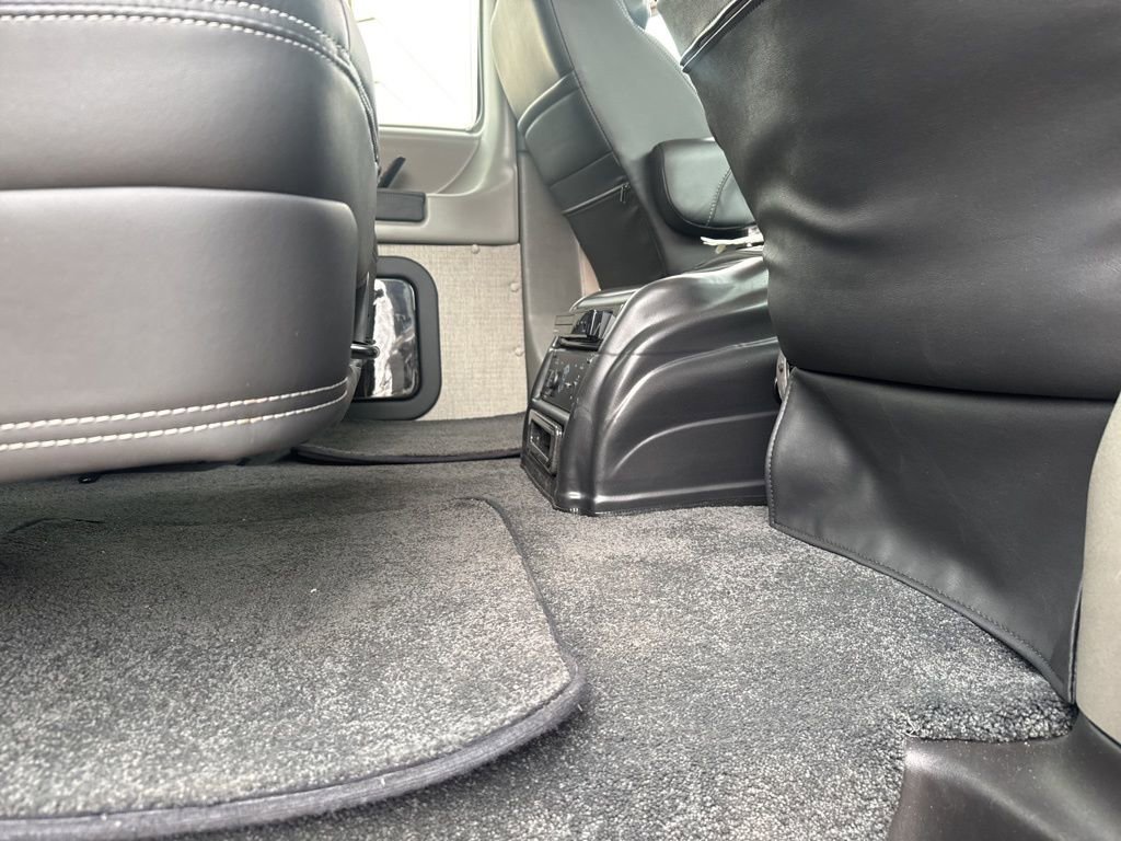 New 2025 GMC Savana 2500 Extended w/ Driver Convenience Package image 42