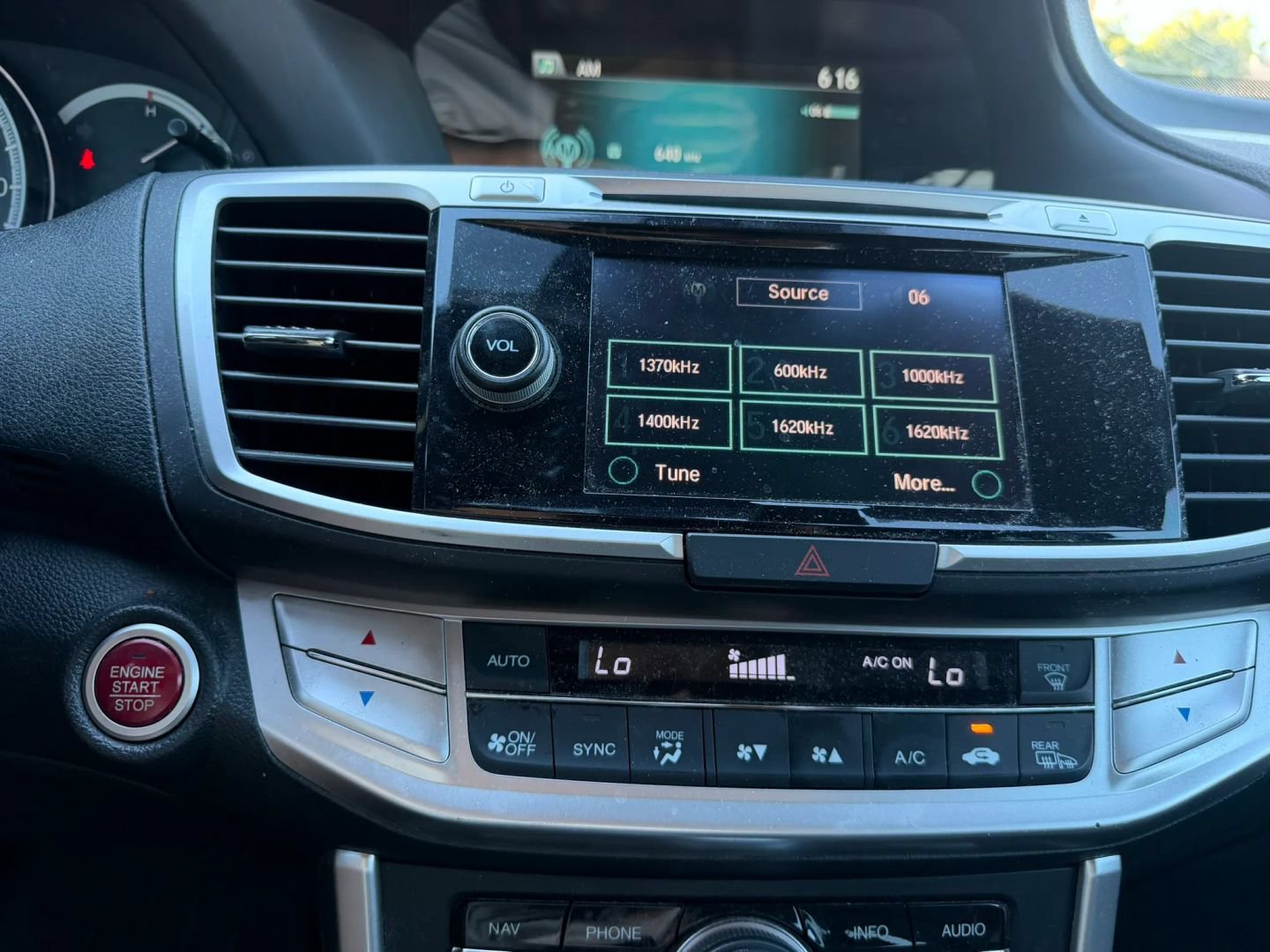 Used 2014 Honda Accord EX-L image 25