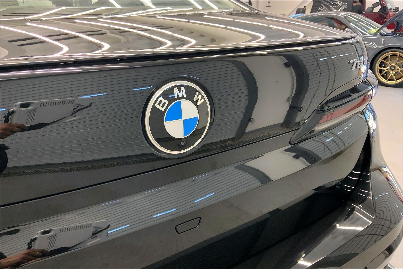 Used 2025 BMW 760i xDrive w/ Premium Package AWD/4WD image 30