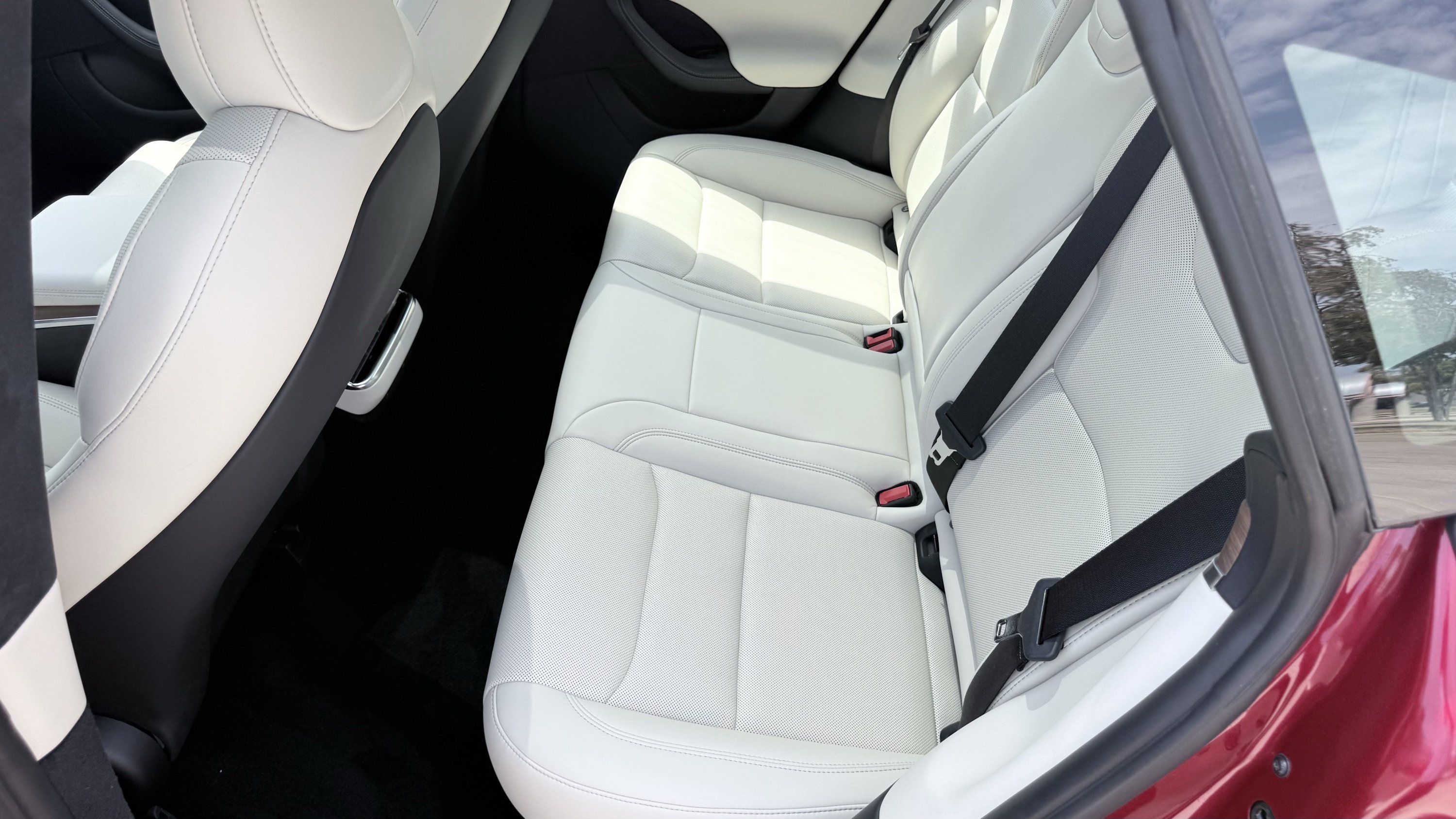 Used 2023 Tesla Model S AWD/4WD image 30
