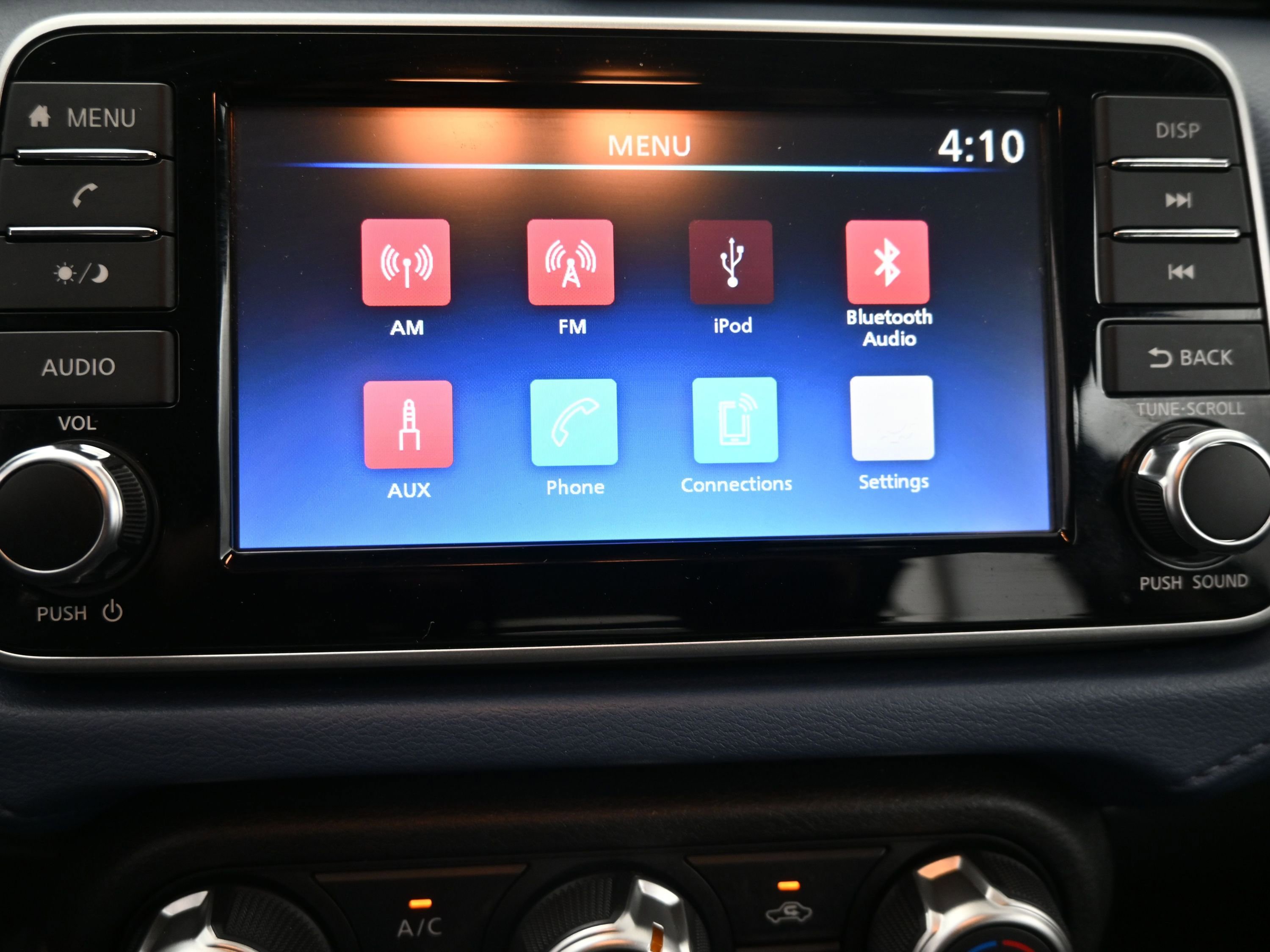 Used 2025 Nissan Versa SV image 17