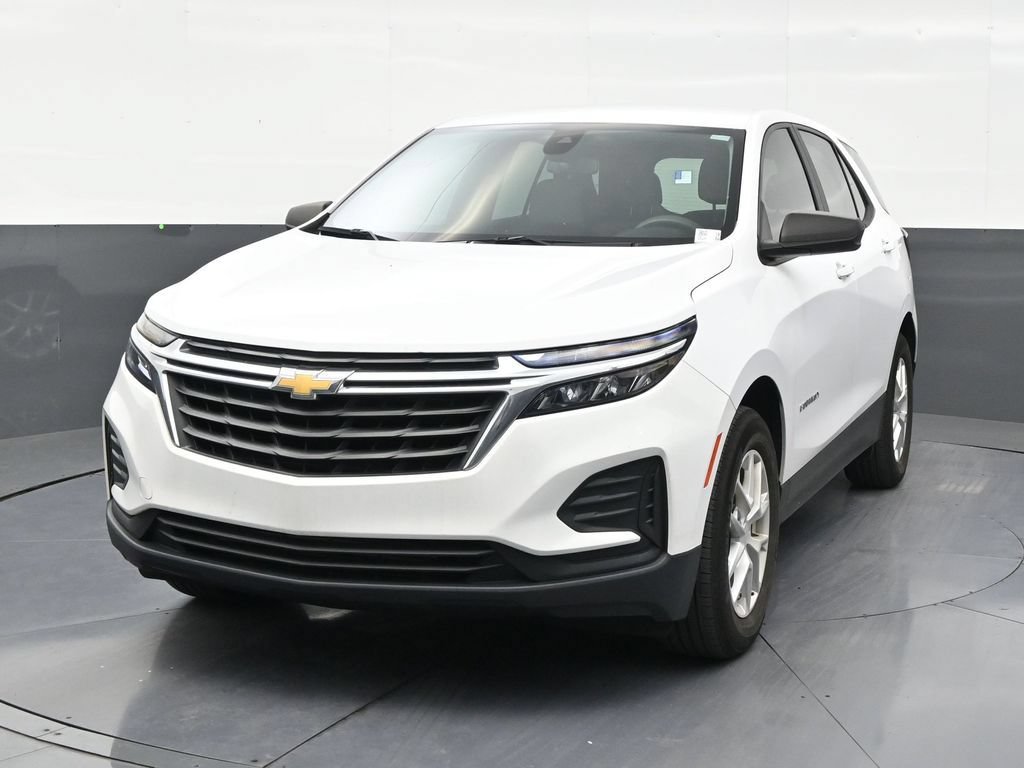 Used 2024 Chevrolet Equinox LS w/ Driver Confidence II Package FWD image 8