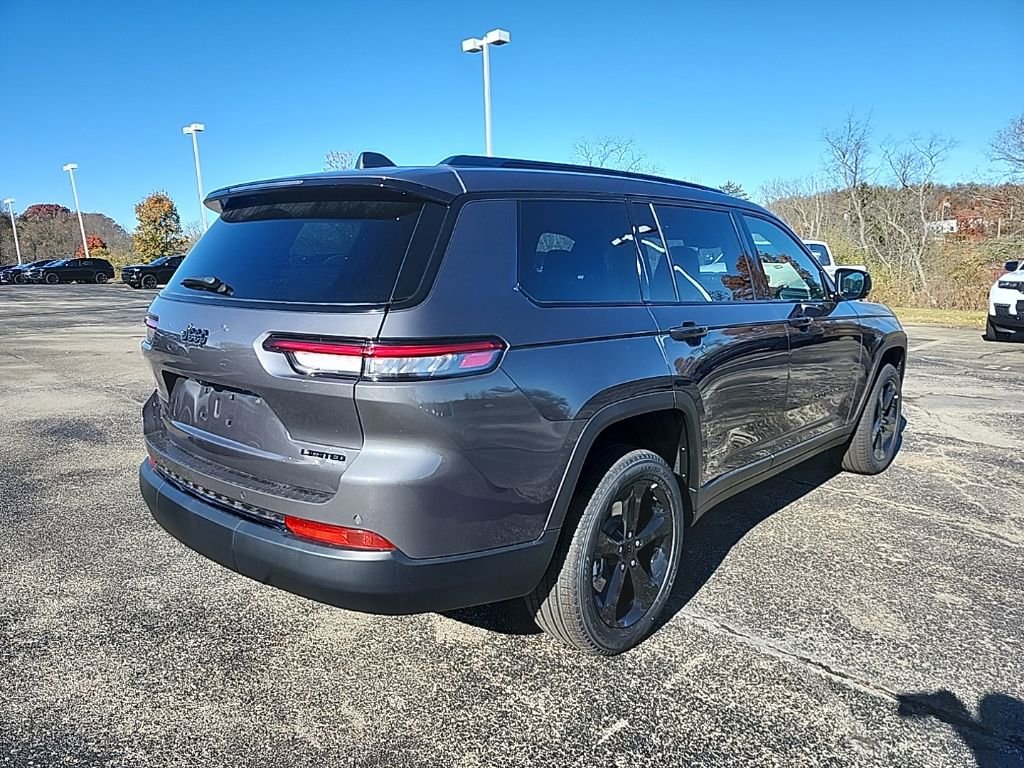 New 2025 Jeep Grand Cherokee L Limited w/ Black Appearance Package AWD/4WD image 3