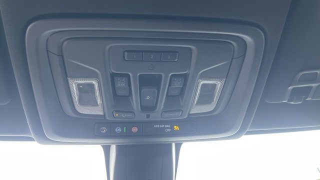 Used 2023 Chevrolet Silverado 3500 High Country image 20