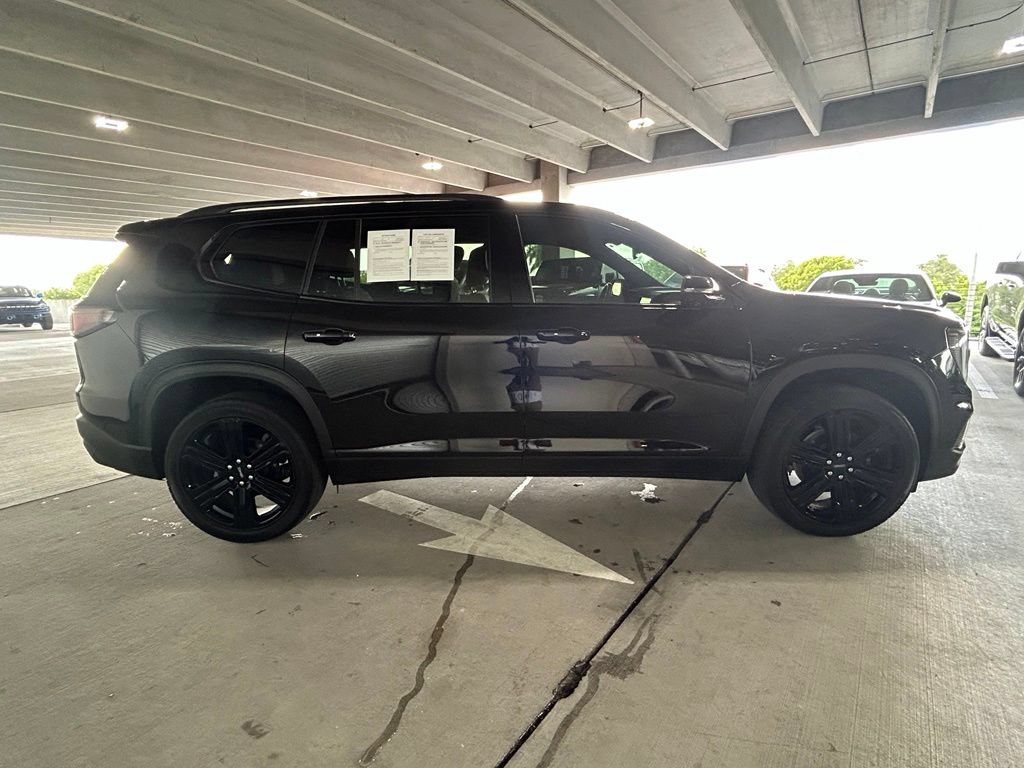 Used 2024 GMC Acadia Elevation w/ Black Edition FWD image 7