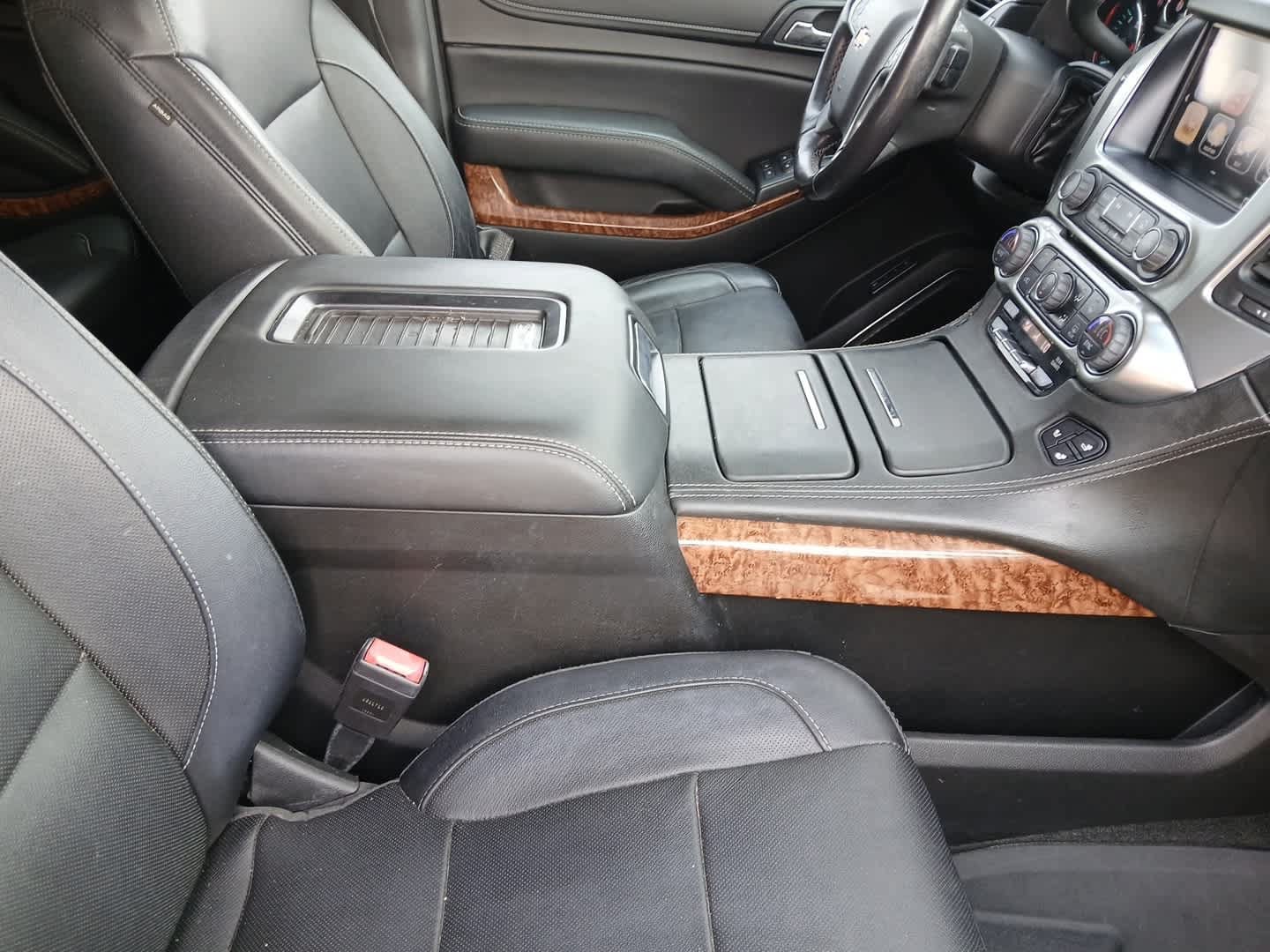 Used 2018 Chevrolet Suburban Premier AWD/4WD image 49