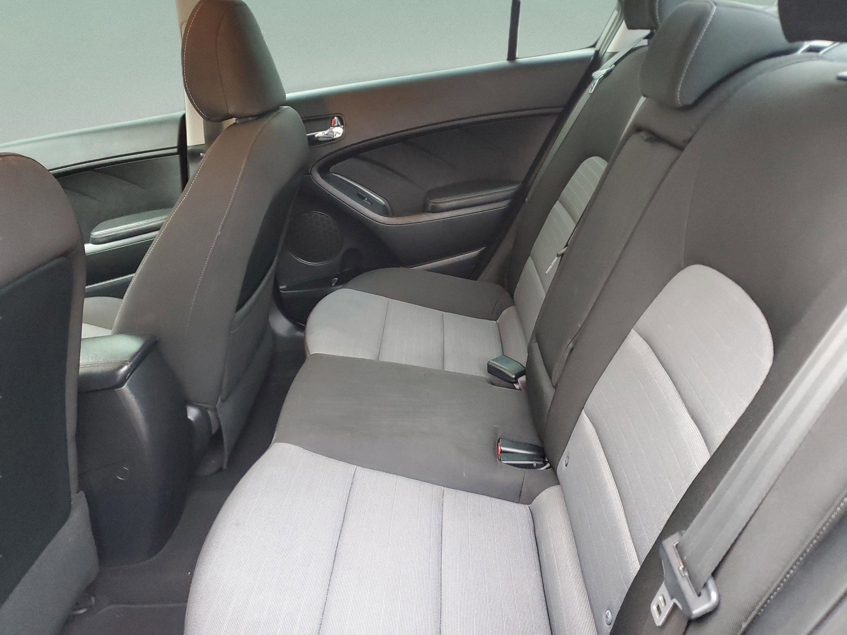 Used 2015 Kia Forte EX image 11