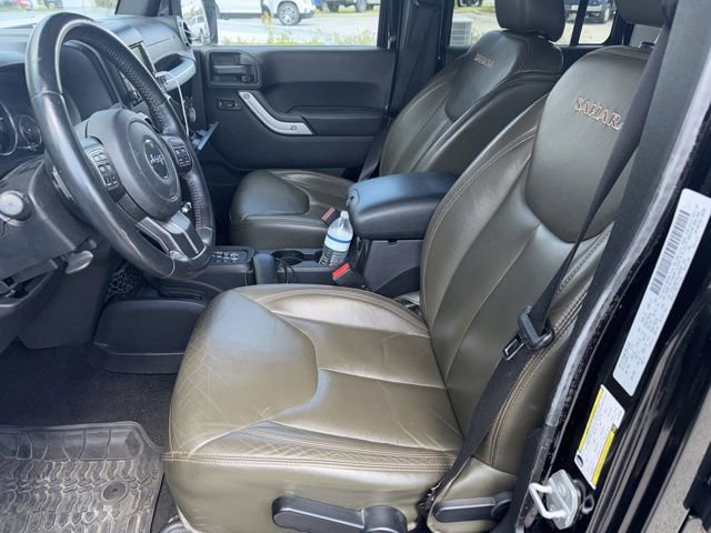 Used 2016 Jeep Wrangler Unlimited Sahara w/ Dual Top Group image 10