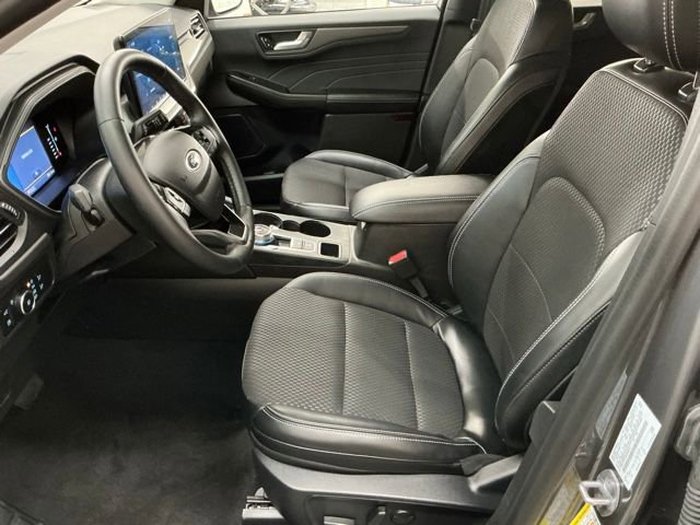 Used 2024 Ford Escape SE FWD image 13