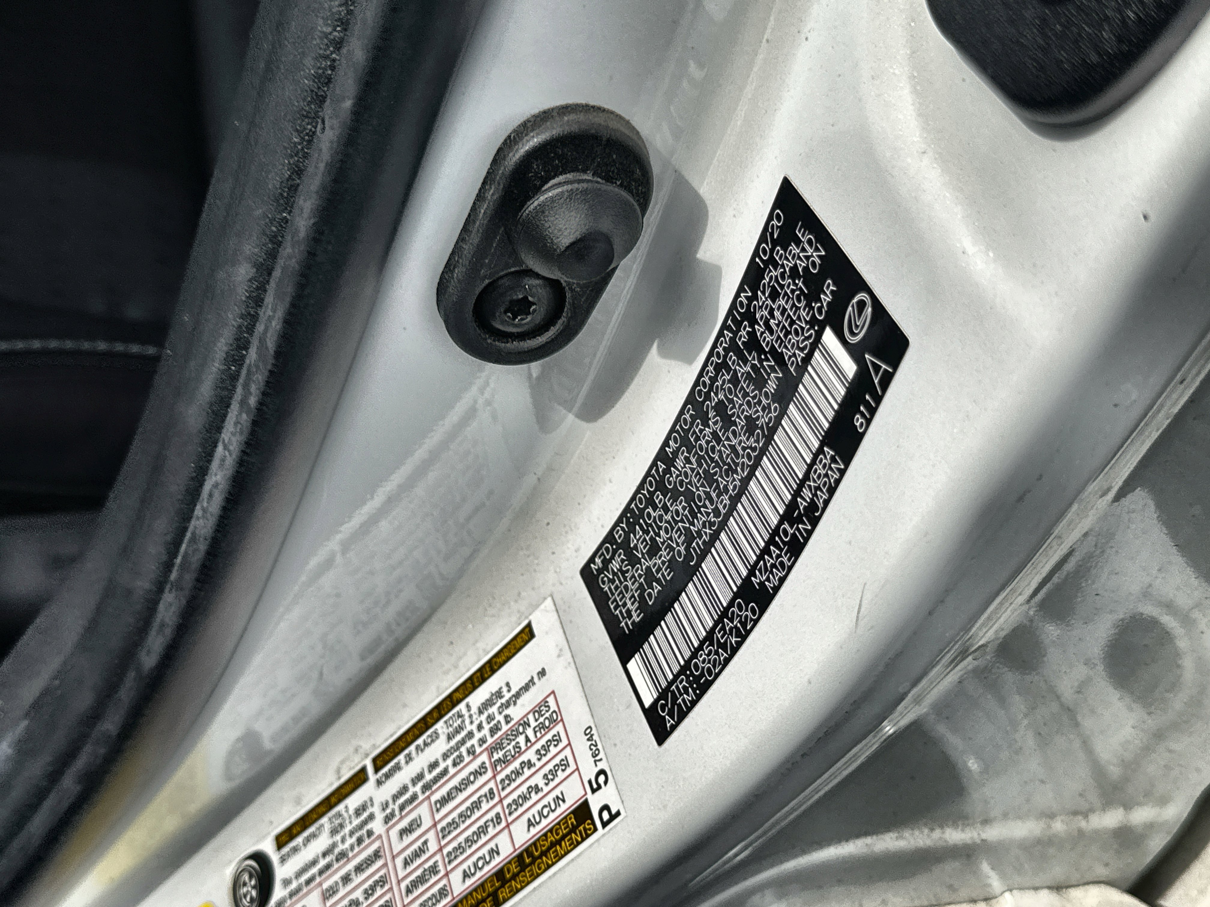 Used 2021 Lexus UX 200 w/ Accessory Package (Z1) image 33