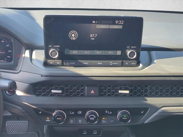Certified 2023 Honda Accord EX image 18