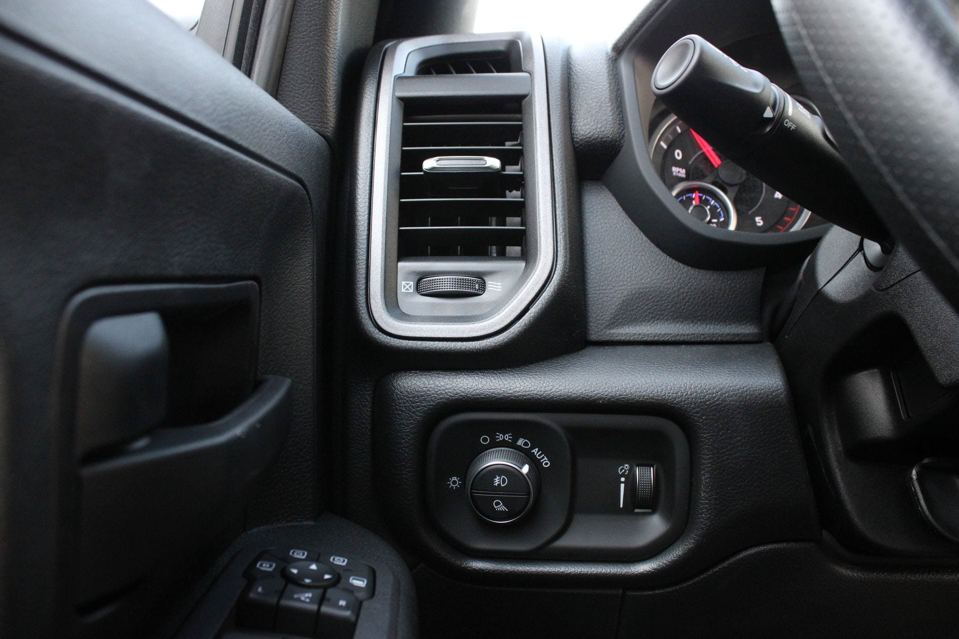 New 2026 RAM 2500 Warlock AWD/4WD image 25