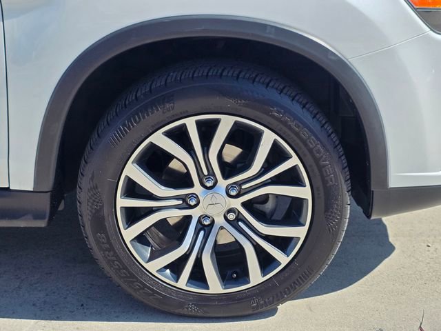 Used 2018 Mitsubishi Outlander Sport ES FWD image 7