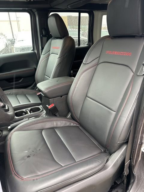 Certified 2025 Jeep Wrangler Unlimited Rubicon w/ Convenience Group AWD/4WD image 19
