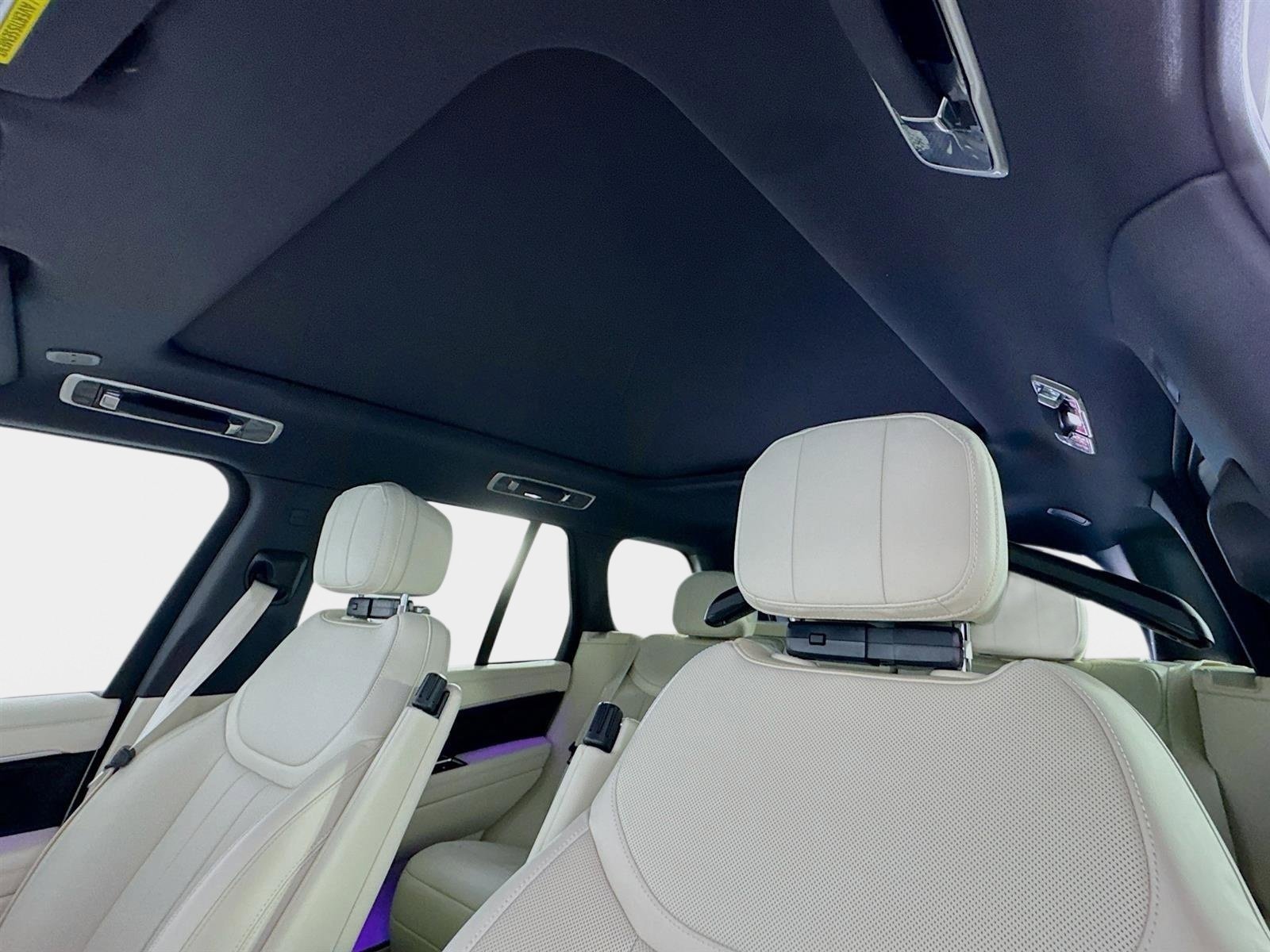 New 2026 Land Rover Range Rover SE AWD/4WD image 14